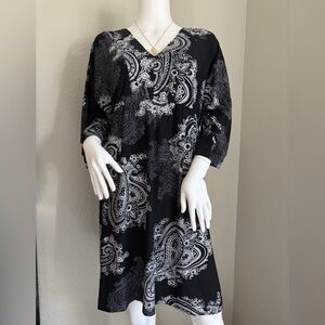 Soma buttery soft babydoll style Black and White Paisley house Dress/ sleepwear